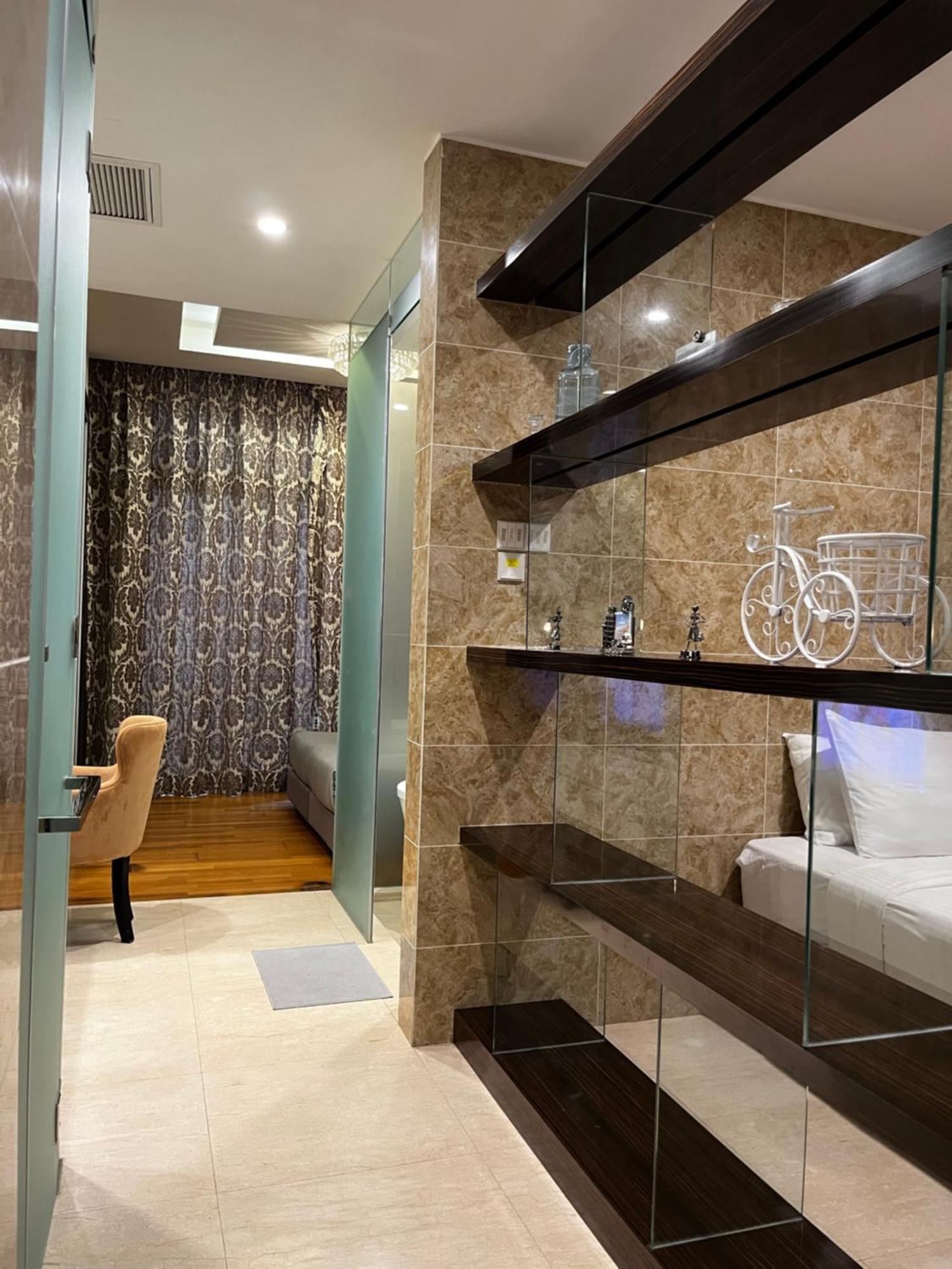 Dorsett Service At