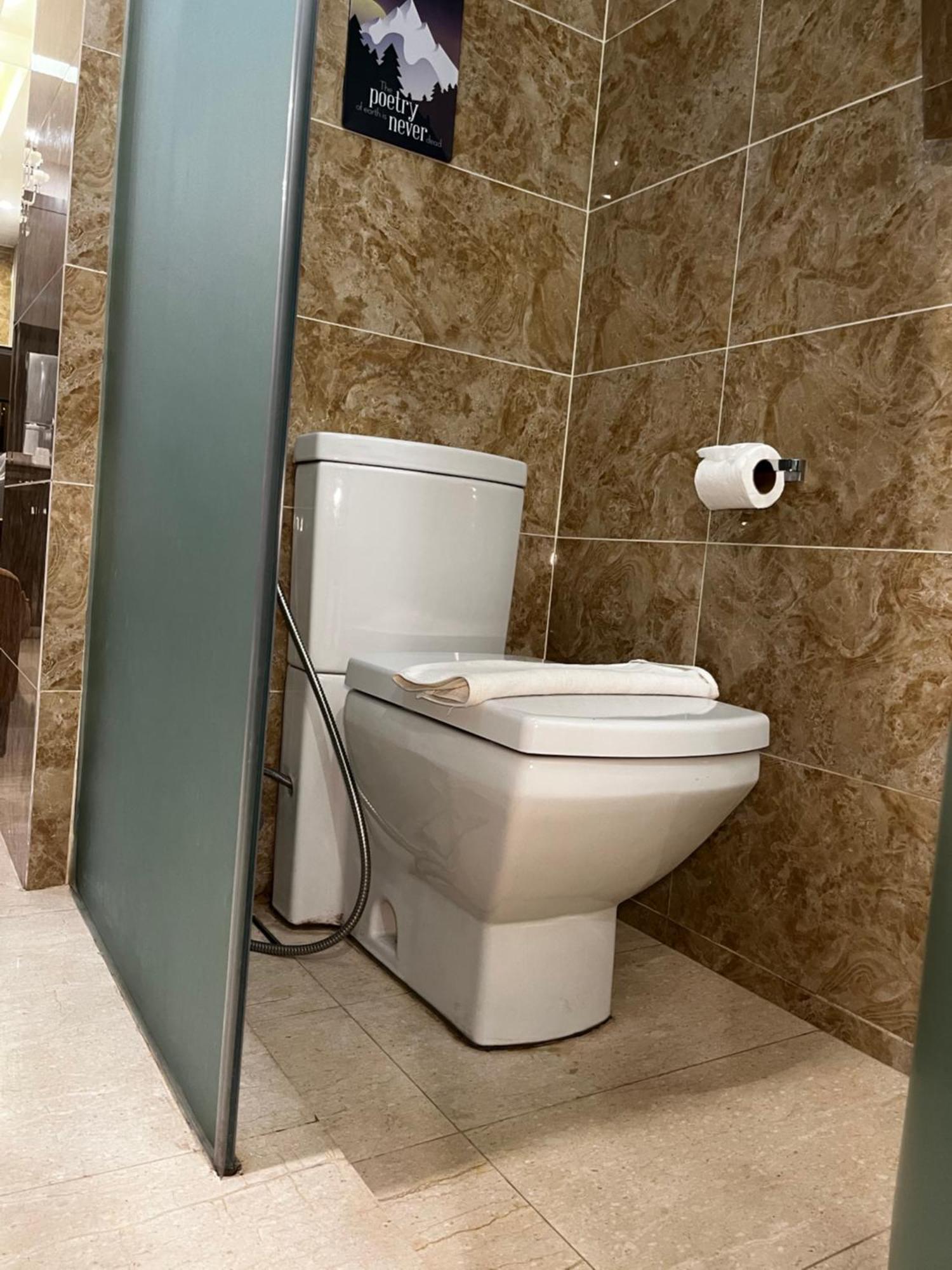 Apartment Dorsett Service At *