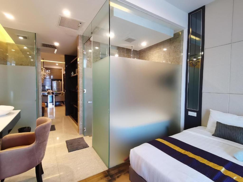 Apartment Dorsett Service At *